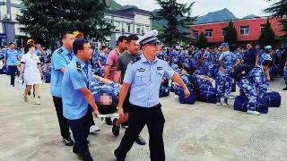 大学生突发急症警民合力快救援